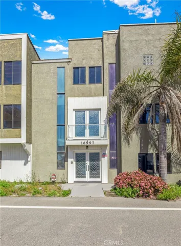 16995 8th Street, Sunset Beach, California 90742