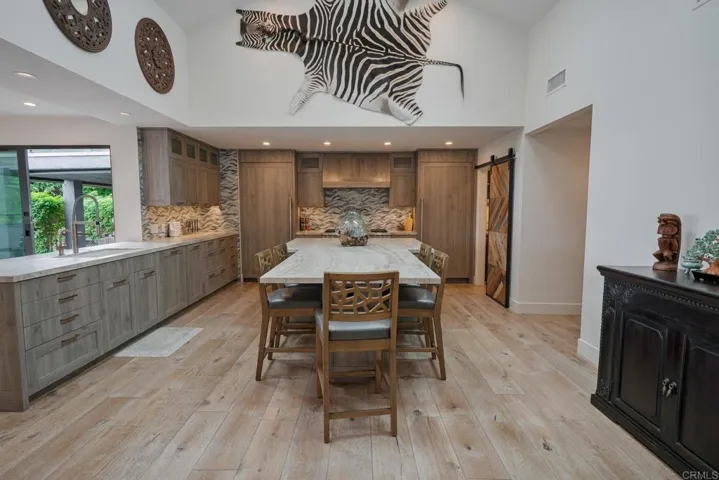 An Inviting Kitchen Island