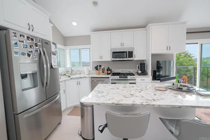 Comfortable Kitchen Setting