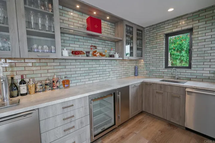 Fully Applianced Back Bar
