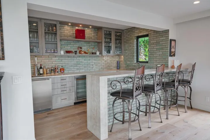 Cozy & Functional Bar