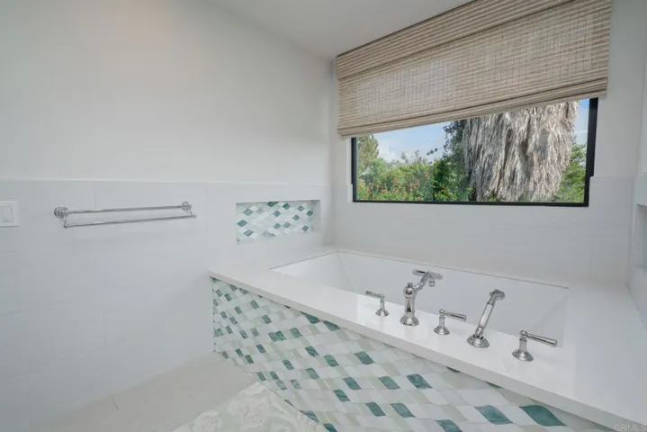 Primary Soaking Tub