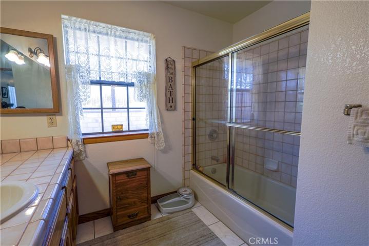 9419 Sierra Vista Road, Phelan, California 92371
