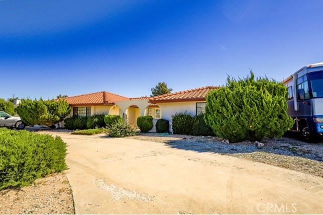 9419 Sierra Vista Road, Phelan, California 92371