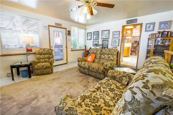 9419 Sierra Vista Road, Phelan, California 92371
