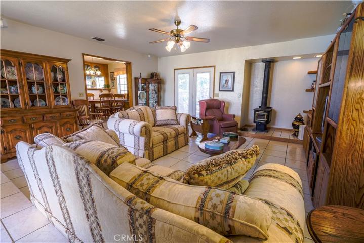 9419 Sierra Vista Road, Phelan, California 92371