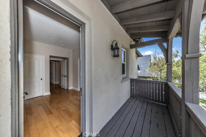 Upstairs bedrooms with deck