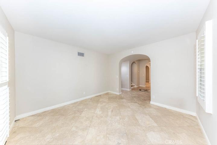  Den looking toward foyer