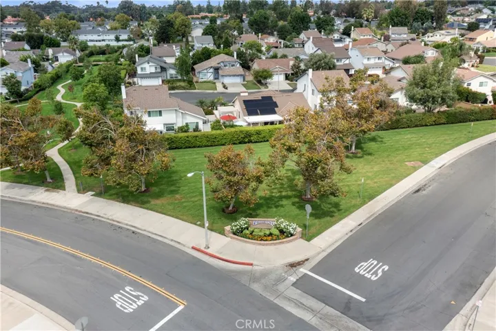 22952 Cedarspring, Lake Forest, California 92630