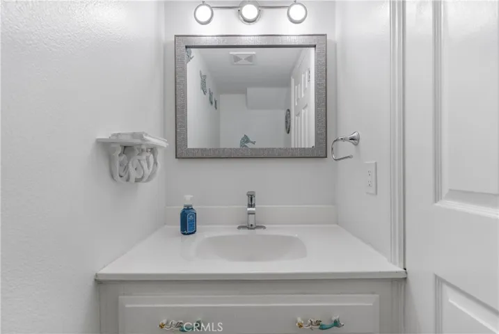 22952 Cedarspring, Lake Forest, California 92630