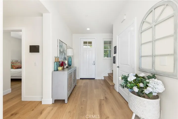132 Laceflower, Irvine, California 92618
