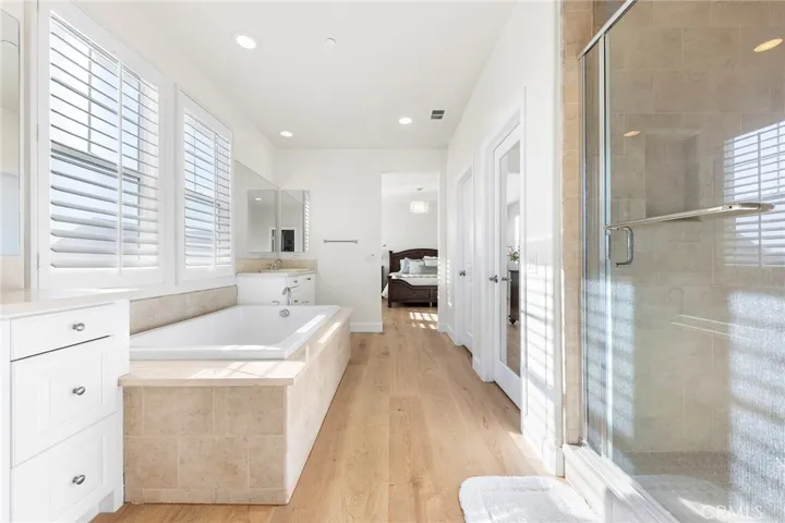 132 Laceflower, Irvine, California 92618