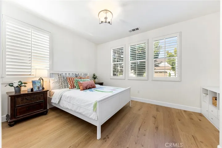 132 Laceflower, Irvine, California 92618