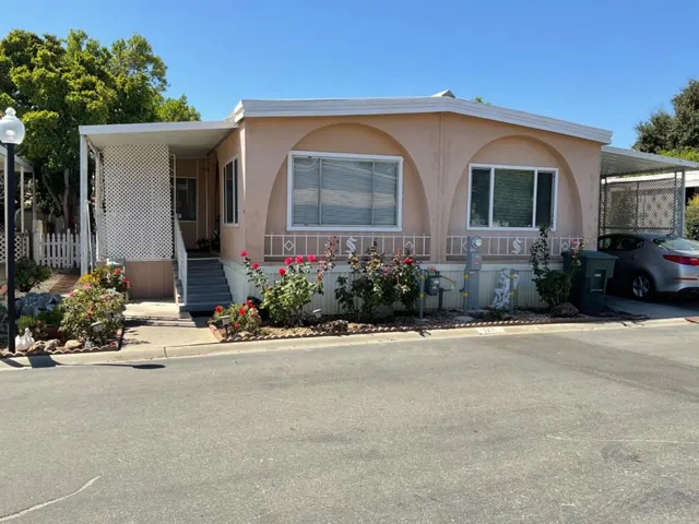 275 Burnett Avenue, Morgan Hill, California 95037