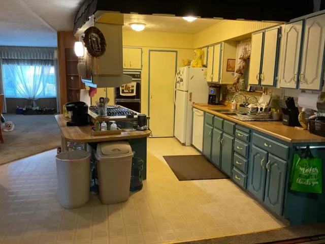 275 Burnett Avenue, Morgan Hill, California 95037