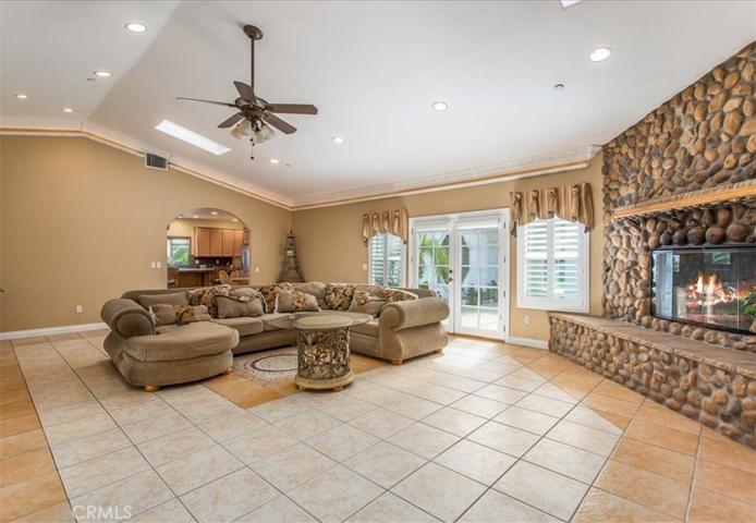 6945 Browning Road, Highland, California 92346