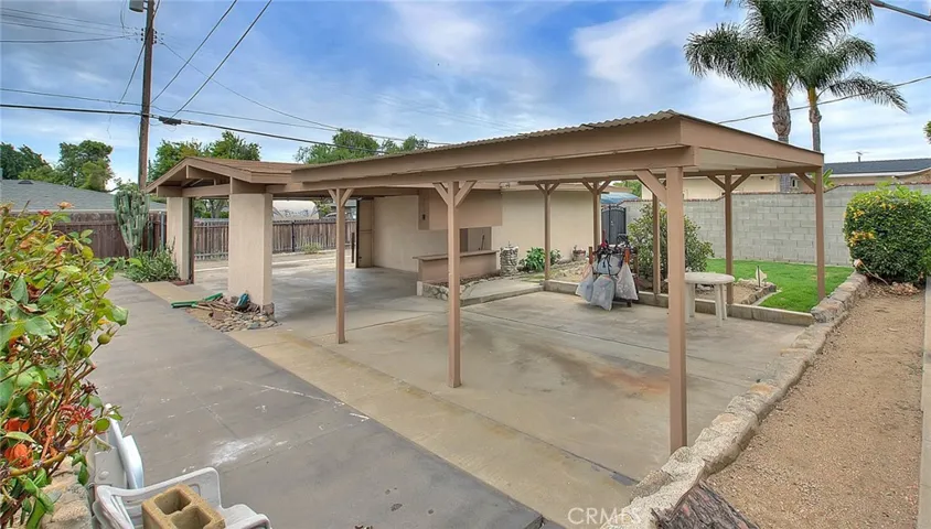 392 W 8th Street, Upland, California 91786