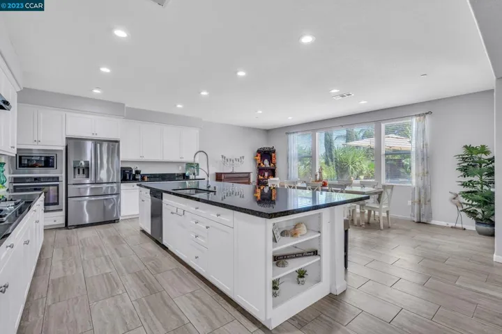 2847 Romora Bay Dr, Pittsburg, California 94565