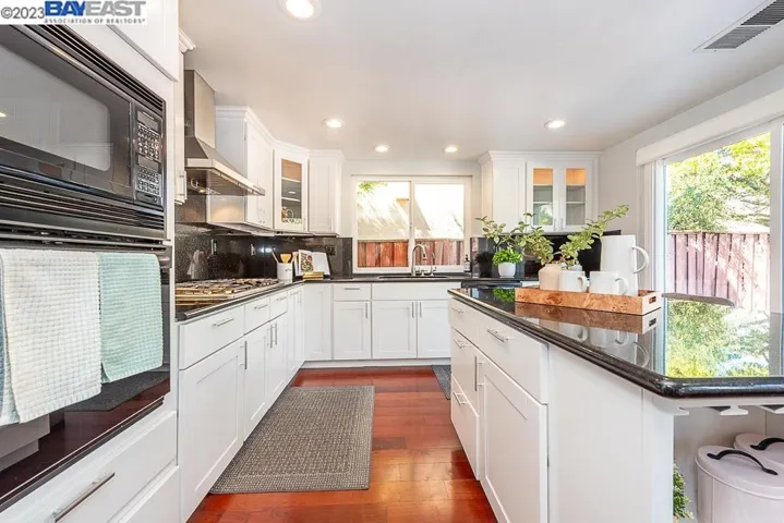 4245 Pickerel Dr, Union City, California 94587