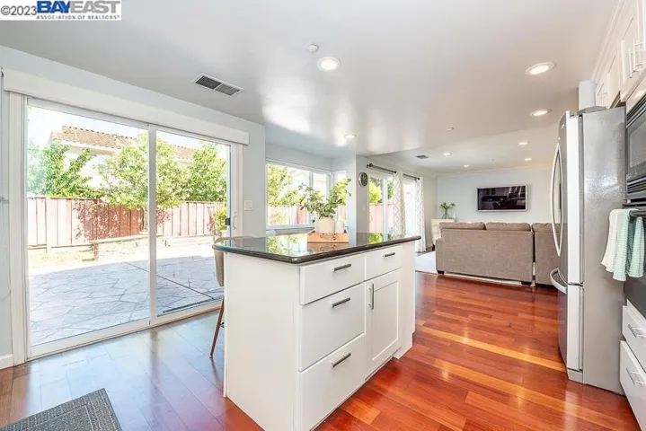 4245 Pickerel Dr, Union City, California 94587