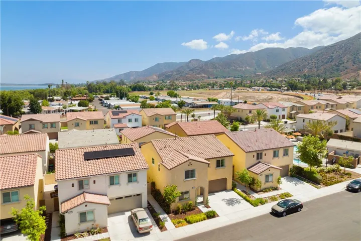32925 Middlegate Place, Lake Elsinore, California 92530