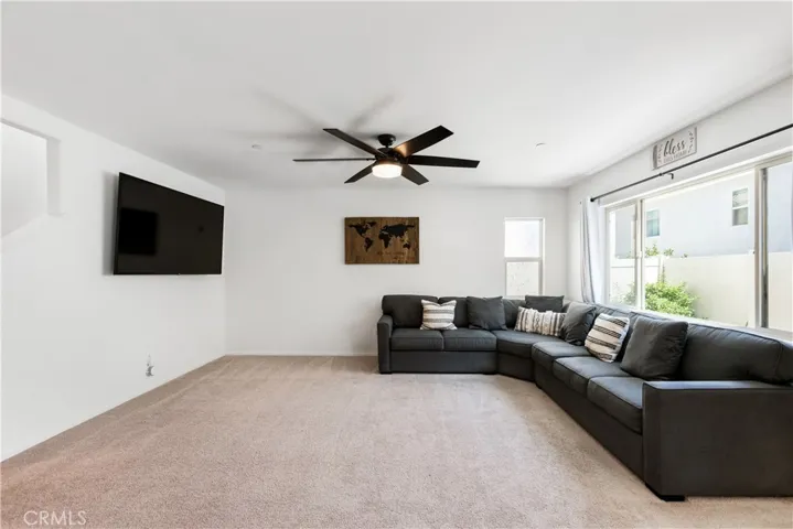 32925 Middlegate Place, Lake Elsinore, California 92530