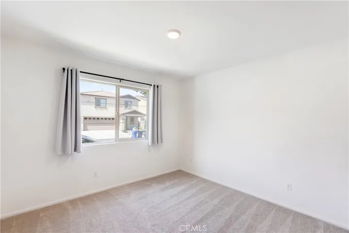 32925 Middlegate Place, Lake Elsinore, California 92530