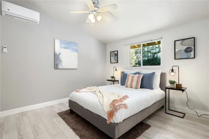 805 Towne Street, Costa Mesa, California 92627
