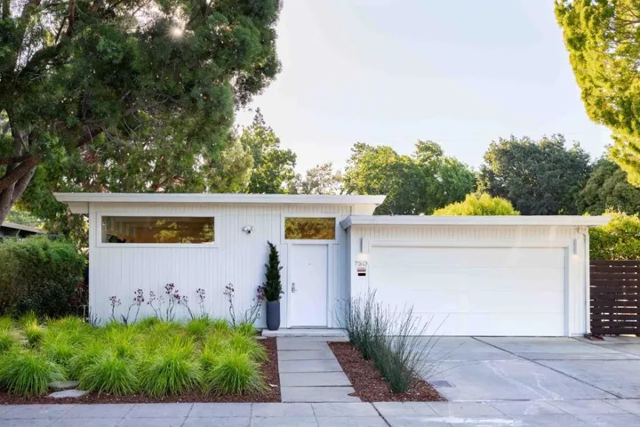750 Wildwood Lane, Palo Alto, California 94303