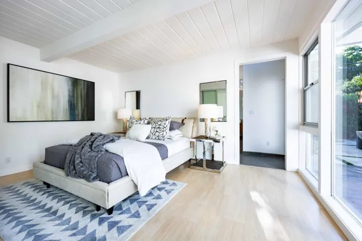 750 Wildwood Lane, Palo Alto, California 94303