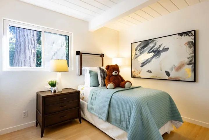 750 Wildwood Lane, Palo Alto, California 94303