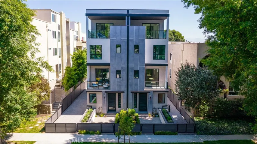 14547 Benefit Street, Sherman Oaks, California 91403