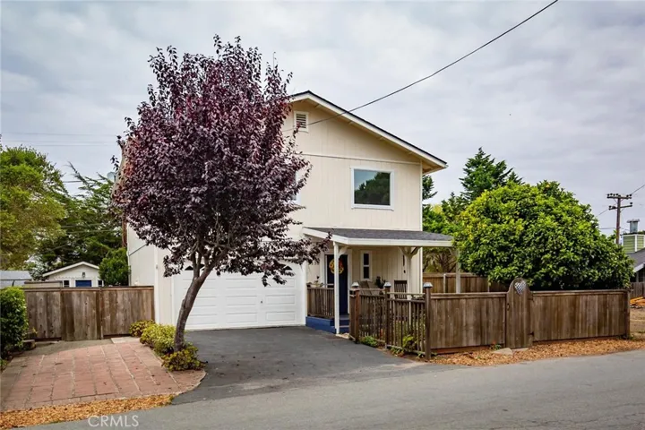 2138 Wilton Drive, Cambria, California 93428