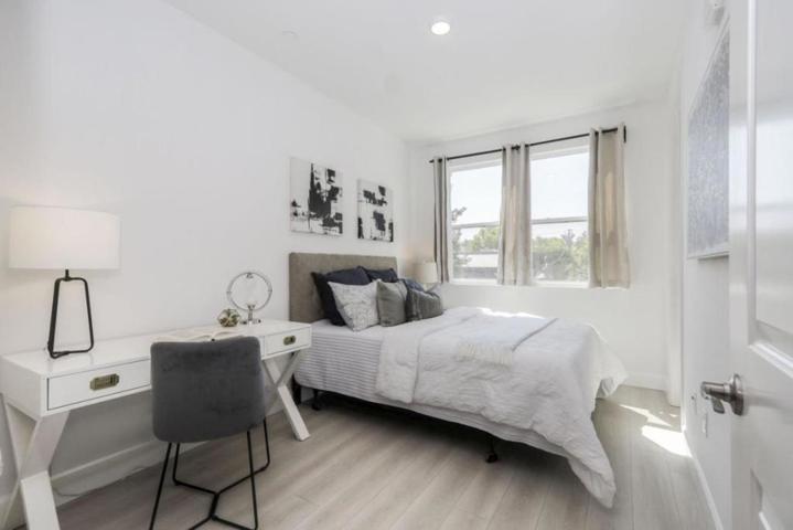 2043 Atlas Loop, Mountain View, California 94043