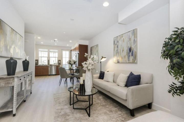 2043 Atlas Loop, Mountain View, California 94043