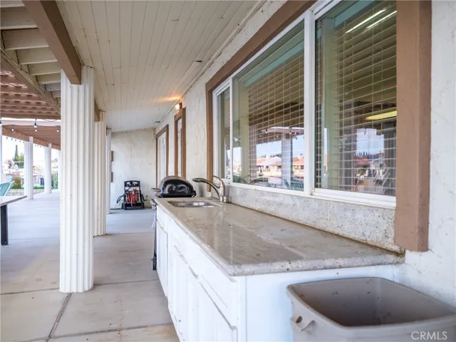14597 Mast Lane, Helendale, California 92342