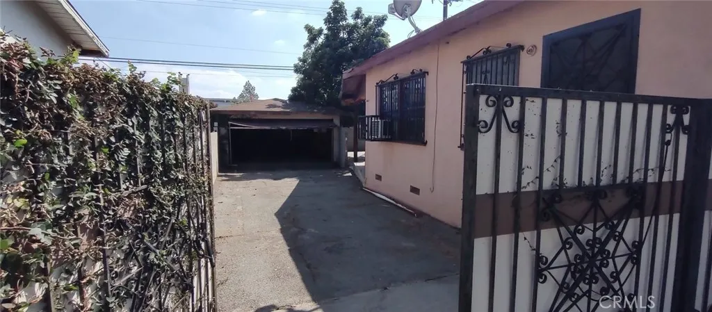1042 Newhill Street, Glendora, California 91741