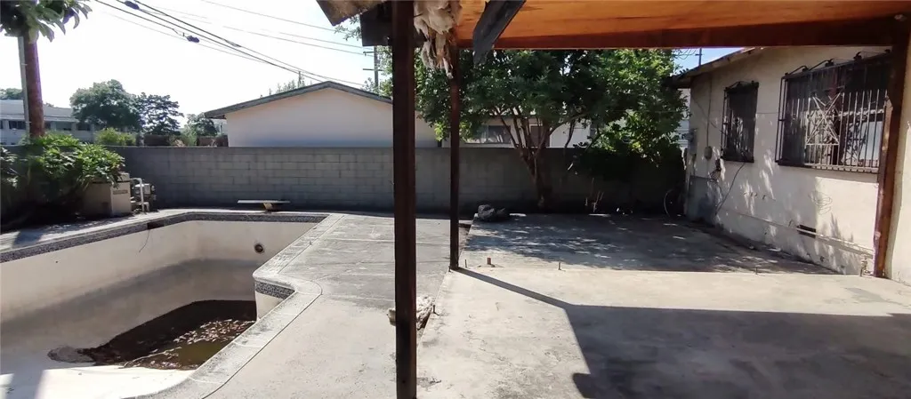 1042 Newhill Street, Glendora, California 91741