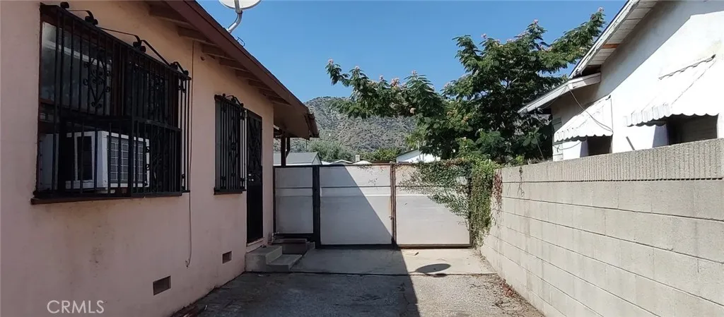 1042 Newhill Street, Glendora, California 91741