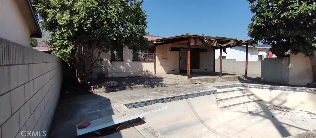 1042 Newhill Street, Glendora, California 91741