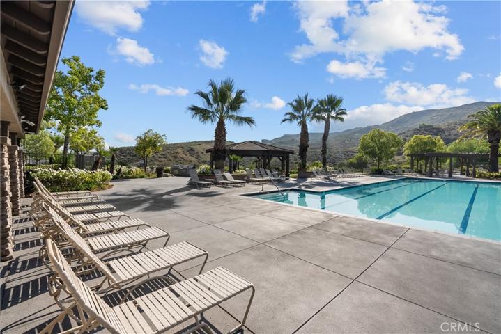 17606 Gladesworth Lane, Canyon Country, California 91387