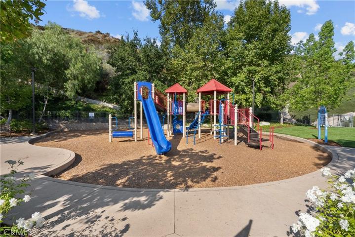 17606 Gladesworth Lane, Canyon Country, California 91387