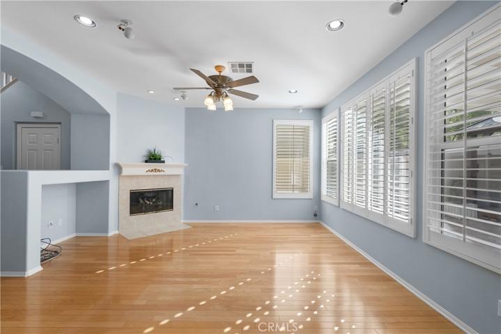 17606 Gladesworth Lane, Canyon Country, California 91387
