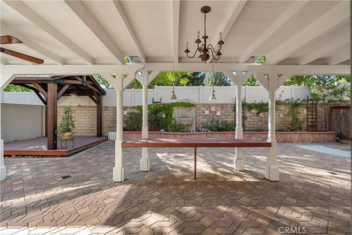 17606 Gladesworth Lane, Canyon Country, California 91387