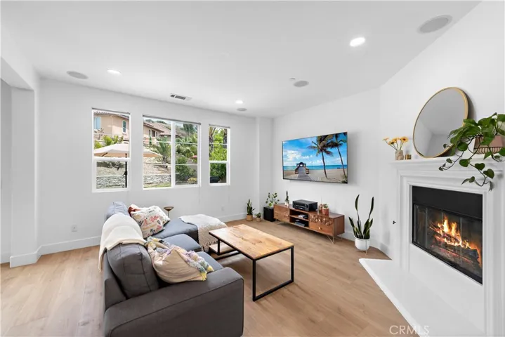 24 Paseo Canos, San Clemente, California 92673