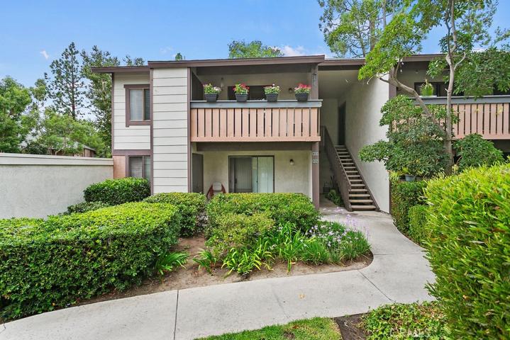 20702 El Toro Road Unit 218, Lake Forest, California 92630
