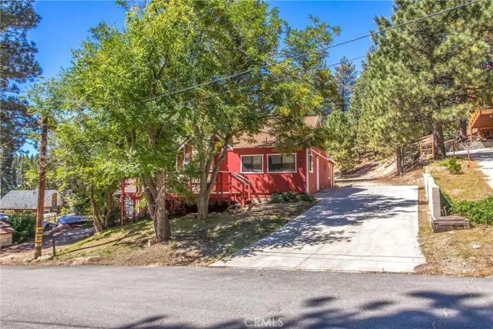 788 Tulip Drive, Green Valley Lake, California 92341
