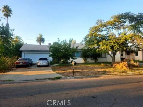 2579 Pleasant Street, Riverside, California 92507