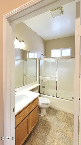 HallBath_113444