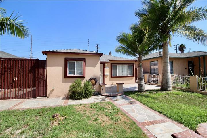 5834 Gardenia Avenue, Long Beach, California 90805